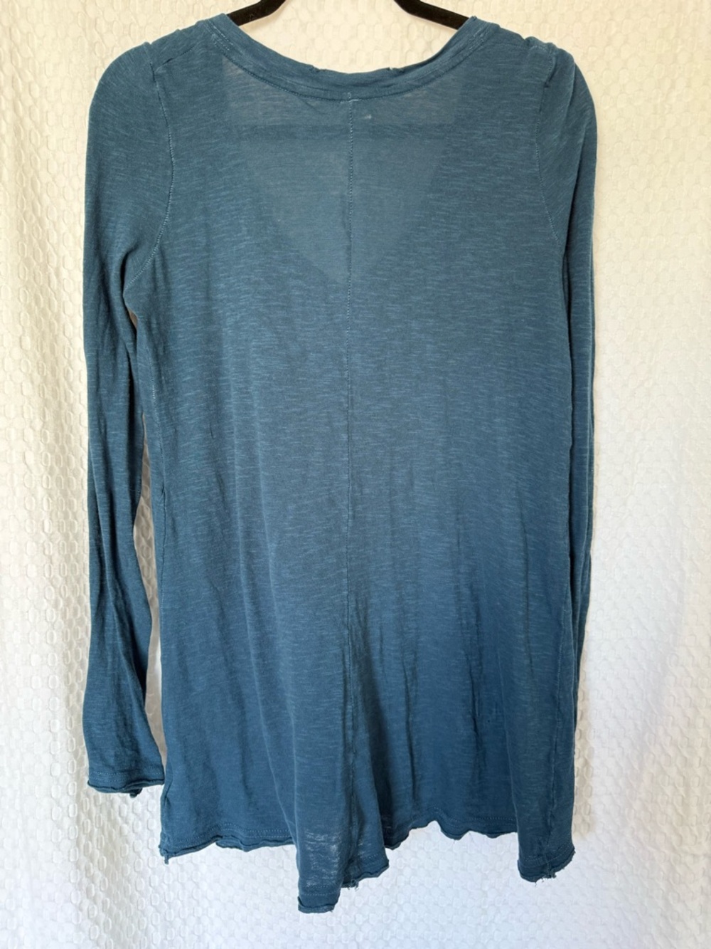 We The Free Blue Slub V Neck Long Sleeve Tee Boho Raw Hem S - Picture 2 of 4